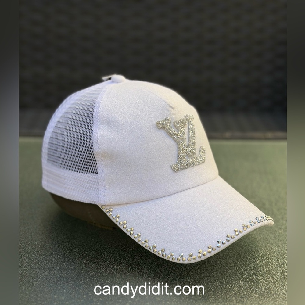 NWT Beautiful Handmade A Touch Of Sparkle Silver LV Logo White Ball Cap - Picture 7 of 10